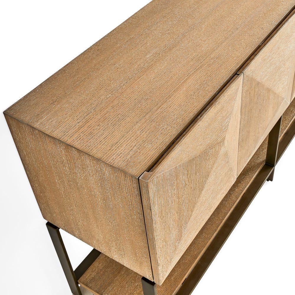 Credenza en madera clara base metálica