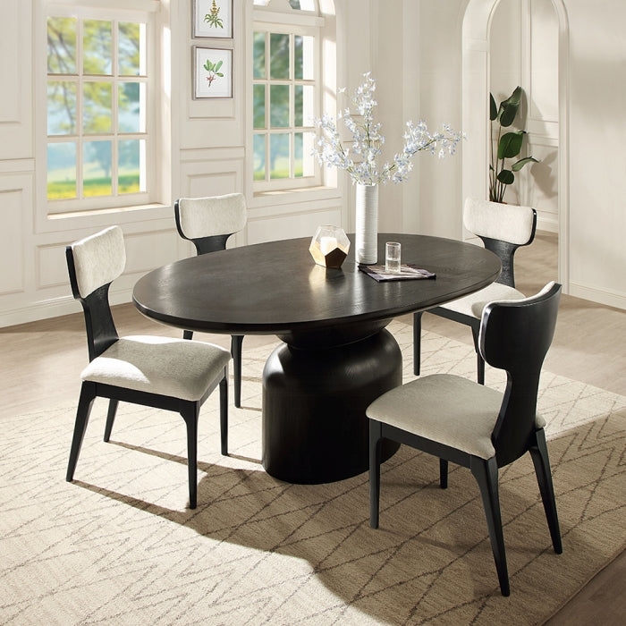 Mesa de comedor Ovalada Negra