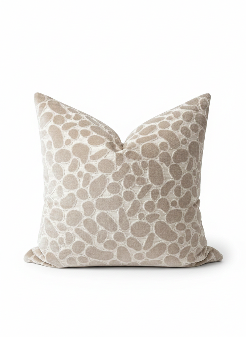 Cojín beige orgánico